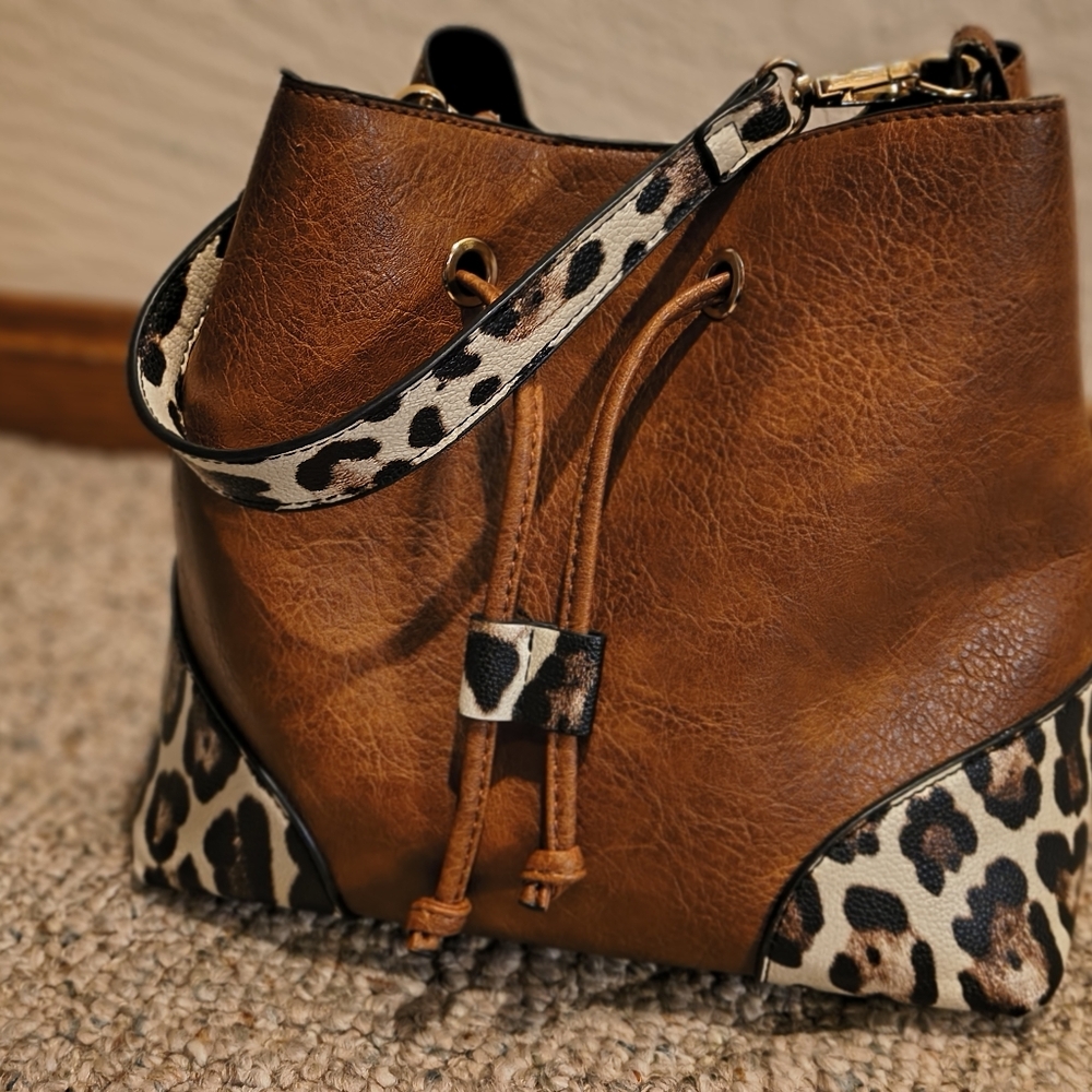 Leopard Accent Brown Leather Women's Bag New
